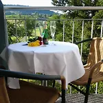 Schedlers Loewenhotel-garni Otel
