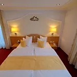 Otel Schedlers Loewenhotel-garni
