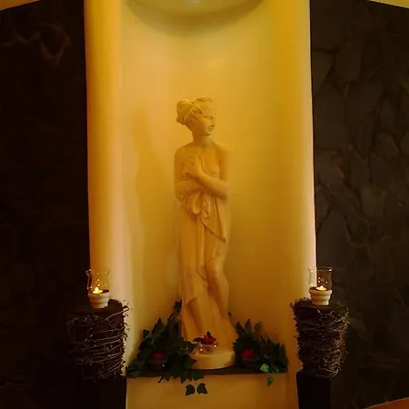 Otel Schedlers Loewenhotel-garni