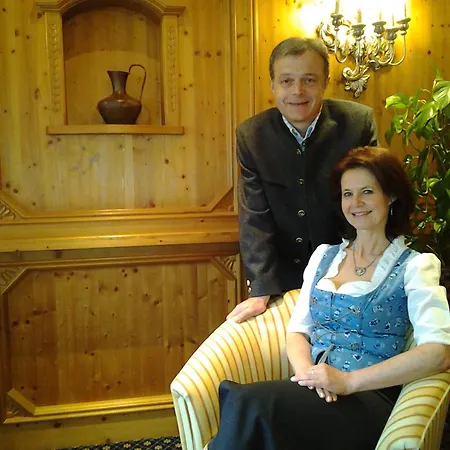 Schedlers Loewenhotel-garni Otel 3*