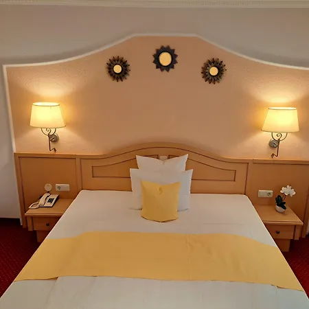 Schedlers Loewenhotel-garni 3*