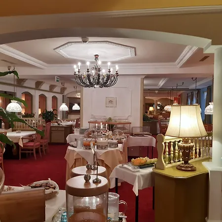 Schedlers Löwenhotel-garni 3*
